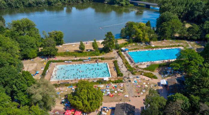 Das Ricklinger Bad in Hannover macht am 14./15. Juni Nachtschwimmen möglich und bietet zahlreiche Aktivitäten für alle Altersgruppen