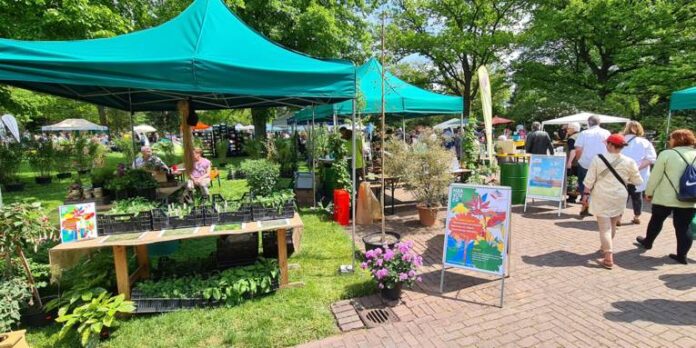 Die Pflanzentage im Stadtpark bieten ein vielfältiges Angebot und Fachwissen für Pflanzenliebhaber in Hannover