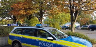 In Hannover-Vahrenwald kam es zu einem Vorfall, bei dem die Stadtbahn abrupt stoppte und zwei Verletzte zu beklagen sind