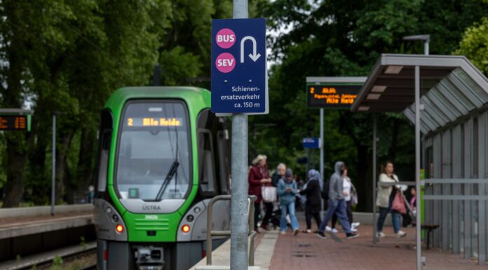 Die Hochbahnsteige Vahrenheider Markt und Großer Kolonnenweg werden neu gebaut, um den Stadtbahnverkehr zukunftsfähig zu gestalten