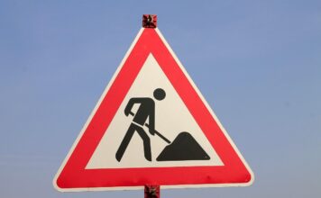 Die Restarbeiten an der Badenstedter Straße beginnen, während der Zeitplan aufgrund von Verzögerungen angepasst werden muss