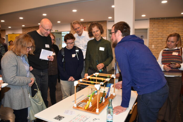 Das KI-Forum 2025 thematisiert, wie Künstliche Intelligenz Lehre und Forschung neu definiert und innovative Ansätze präsentiert werden