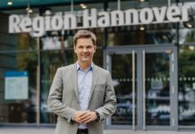 Die Einwohner-Sprechstunde mit Steffen Krach und Belit Onay bietet Bürgern die Möglichkeit, ihre Anliegen direkt zu äußern