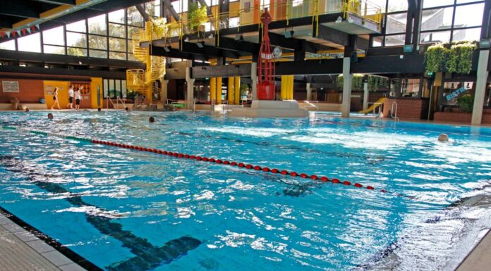 Vahrenwalder Bad feiert nachträglich Eröffnung mit vielfältigem Programm Die Feierlichkeiten im Vahrenwalder Bad feiert nachträglich Eröffnung mit einem abwechslungsreichen Programm für alle