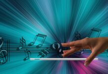 Aktiv im Alter: Bewegung und Musik für Senioren in der Musikschule Aktiv im Alter durch Musik und Bewegung: Die Musikschule bietet Senioren Kurse für Fitness und Koordination an