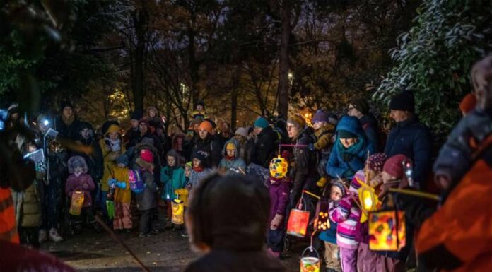 Musikschule lädt zum klingenden Laternenumzug für Kinder und Eltern ein Der klingende Laternenumzug für Kinder und Eltern verspricht ein unvergessliches Erlebnis rund um das Neue Rathaus