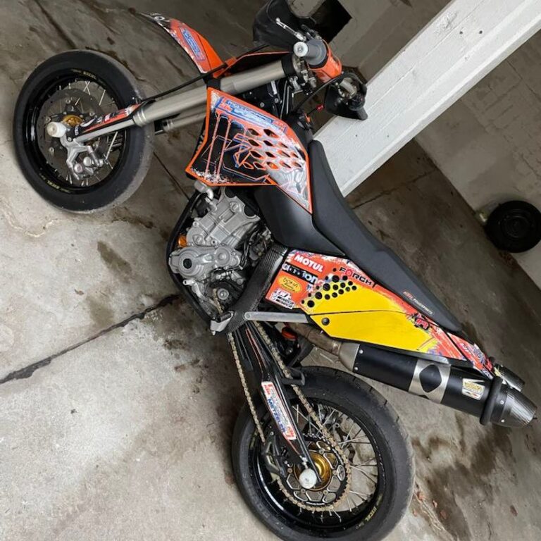 Motocross-Motorräder gestohlen: Polizei sucht Zeugen für den Diebstahl