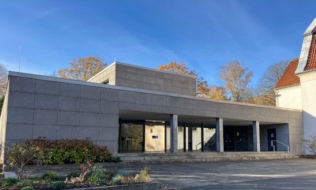Friedhofskapelle in Ricklingen gesperrt: Untersuchungen am Dachtragwerk laufen, um die Kapelle schnellstmöglich wieder zu öffnen