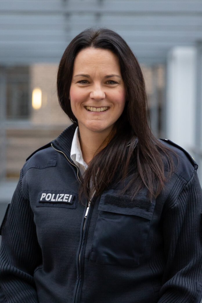 Polizeioberrätin Rebecca Kükelhahn übernimmt Leitung des Polizeikommissariats Hannover-Limmer und bringt frischen Wind
