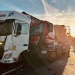 Verkehrsunfall auf der A2: LKW-Fahrer verletzt, kilometerlanger Stau entsteht. Alle Details zum Vorfall und den Folgen