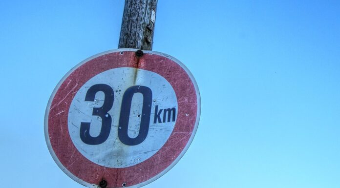 Der Modellversuch Tempo 30 auf Hauptverkehrsstraßen startet am Montag und soll Lebensqualität und Sicherheit erhöhen