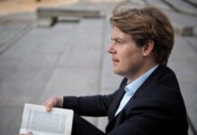 Menschen und ihre Bücher: Jan Ehlert spricht über seine Lieblingswerke in der Stadtbibliothek. Eintritt frei, keine Anmeldung nötig