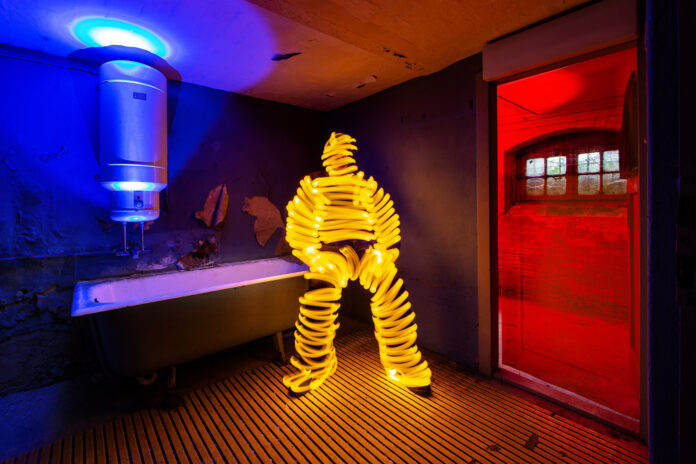 Fotoausstellung „Fotografische Vielfalt“ der BSW-Fotogruppe im KunstGang der MHH Die Fotoausstellung „Fotografische Vielfalt“ begeistert Besucher im KunstGang der MHH mit kreativen Motiven und spannenden Gesprächen