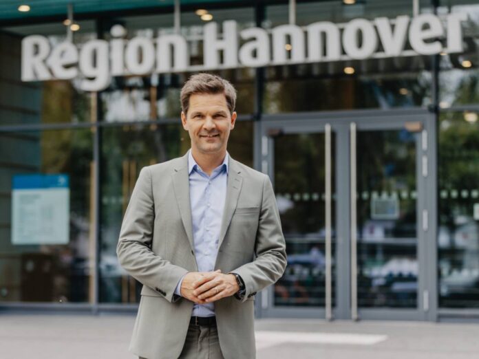 Regionsversammlung stimmt Beurlaubung des Regionspräsidenten für Wahlvorbereitungen zu Die Beurlaubung des Regionspräsidenten für Wahlvorbereitungen wurde von der Regionsversammlung genehmigt. Details zur Entscheidung