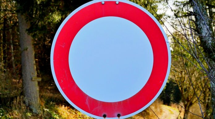 Sperrung des Lister Meilen-Tunnels während der Weihnachtszeit Die Sperrung des Lister Meilen-Tunnels soll Verkehrsproblemen in der Innenstadt während der Weihnachtszeit vorbeugen