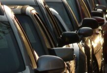 Autokorso verursacht Verkehrsbehinderungen: Abendlicher Korso am 30.01.2026 von 17:00–19:00 Uhr mit bis zu 80 Fahrzeugen