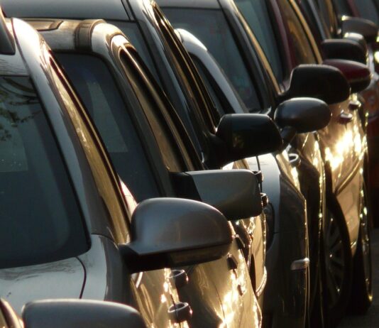 Autokorso verursacht Verkehrsbehinderungen: Aktion am 30.01. mit bis zu 80 Autos im Stadtgebiet Autokorso verursacht Verkehrsbehinderungen: Abendlicher Korso am 30.01.2026 von 17:00–19:00 Uhr mit bis zu 80 Fahrzeugen