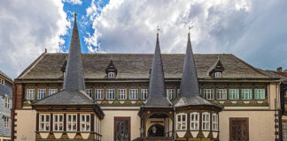 Die Fotoausstellung "Fachwerk5Eck" begeistert mit einzigartigen Perspektiven und zeigt die Vielfalt der Fachwerkarchitektur