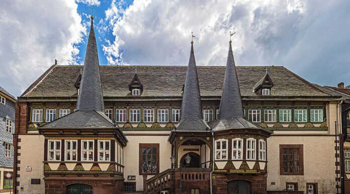 Die Fotoausstellung "Fachwerk5Eck" begeistert mit einzigartigen Perspektiven und zeigt die Vielfalt der Fachwerkarchitektur