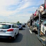 Verkehrs-Behinderungen bei Fußball und Eishockey: Am Sonntag ist mit Staus, Straßensperrungen und verstärkter Polizei am Abend zu rechnen