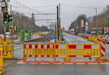 Vahrenwalder Straße wird zum Engpass durch Bauarbeiten für Hochbahnsteige Vahrenwalder Straße wird zum Engpass durch Bauarbeiten an Hochbahnsteigen und Verkehrseinschränkungen bis Juli