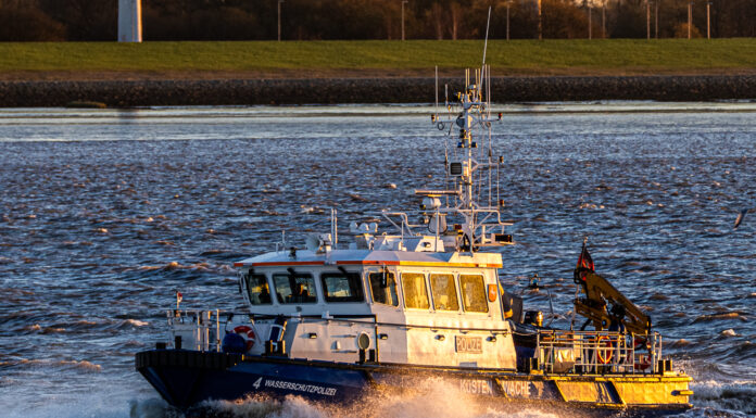2 Promille am Ruder: Betrunkener Schiffsführer gefährdet Schiffsverkehr auf dem Mittellandkanal. Ermittlungen laufen nach gefährlichem Manöver