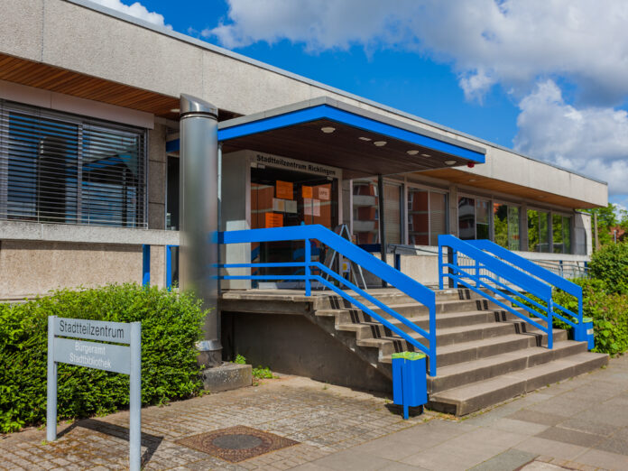 PCB-Schock: Zentrum bleibt dicht: Neue Messungen laufen, Gebäude bleibt zu – Freigabe einzelner Räume soll geprüft werden