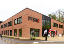 Neue Pflegefachschule auf dem Heidehausgelände eröffnet – Moderner Neubau der Hahne Holding setzt Impulse Neue Pflegefachschule auf dem Heidehausgelände eröffnet - Moderner Neubau der Hahne Holding setzt Impulse