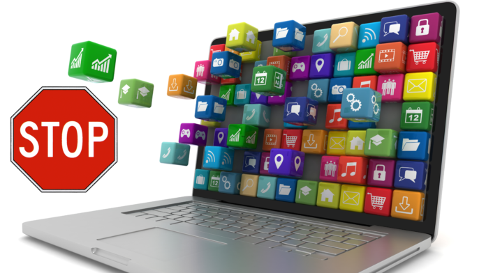 Microsoft 365 an Schulen gestoppt: Datenschutzfragen bremsen die Einführung, Datenzugriff endet am 21.04.2026 um 18:00 Uhr