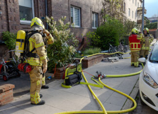 Kellerbrand mit Verletzten:In Ricklingen mussten zwei Personen in die Klinik, fünf wurden untersucht. Einsatz lief bis 10 Uhr an