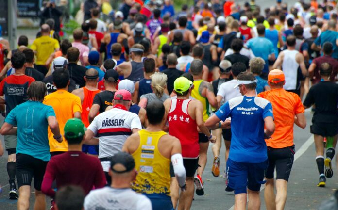 Erhebliche Verkehrseinschränkungen wegen ADAC-Marathon: Sperrungen und Umleitungen von 7.30 bis 17.00 Uhr