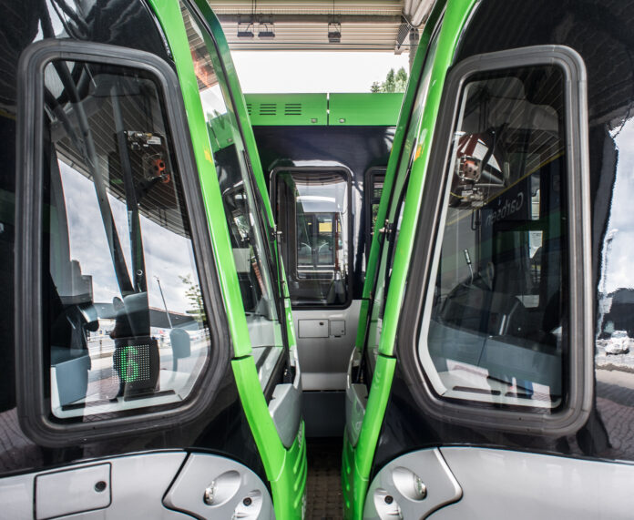 Die Stadtbahnlinie 4 ist am 17. und 18. Mai 2026 zwischen Stöcken und Garbsen gesperrt. Busse ersetzen die Bahnen auf dem betroffenen Abschnitt