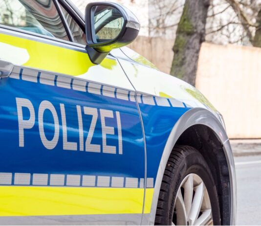 Schwerer Unfall mit Fußgänger: In Ricklingen wird ein 71-Jähriger bei einer Kollision mit einem Auto schwer verletzt