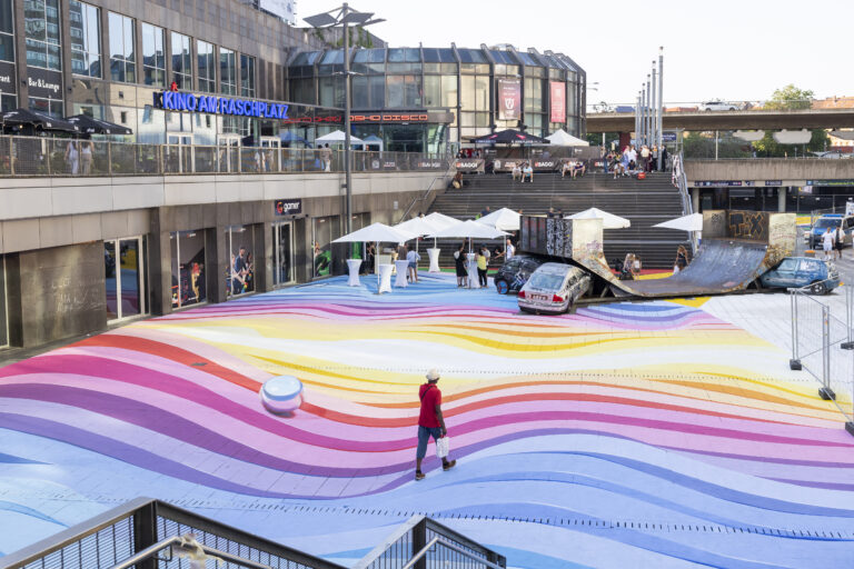 Am 26. Juni weihten Belit Onay und Sylvia Bruns Art Underground auf dem Raschplatz in Hannover hinter dem Hauptbahnhof ein
