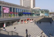 Großes Bodenkunstwerk in Hannover entsteht auf dem Raschplatz hinter dem Hauptbahnhof. Die Eröffnung ist am 26. Juni geplant