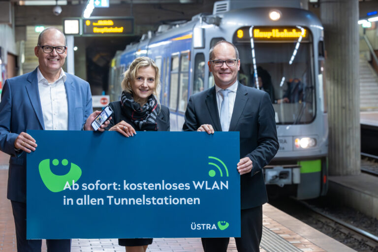 WLAN in Tunnelstationen der ÜSTRA ist in Hannover jetzt kostenlos verfügbar. Das Angebot gilt in allen 19 Stationen im Stadtbahnnetz