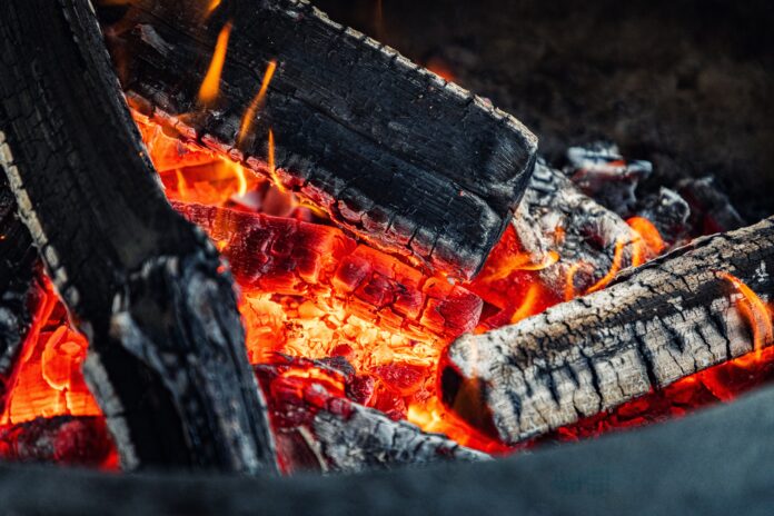 Grillen in Parks in Hannover ab Donnerstag verboten Grillen in Parks in Hannover ist ab dem morgigen Donnerstag wegen Trockenheit verboten. Betroffen sind öffentliche Grünanlagen