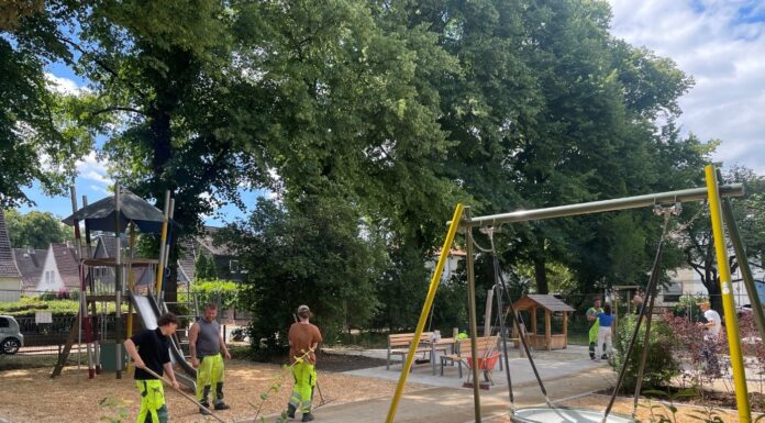 Spielplatz Grünlinde in Oberricklingen wieder offen Spielplatz Grünlinde in Oberricklingen ist nach vier Monaten Bauzeit wieder offen, mit neuen Geräten, barrierefreien Wegen und mehr Schatten
