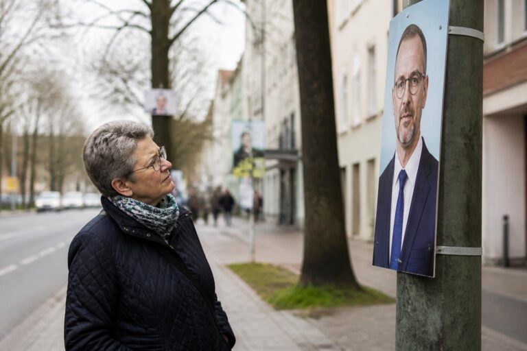 Wahlplakate werden entfernt: In Hannover lässt die Verwaltung zu früh aufgehängte entfernen, nachdem Beschwerden eingingen. Plakatierung erst ab 17.07. erlaubt