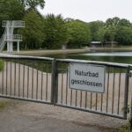 In Hannover ist das Hainhölzer Naturbad seit 21.07. wegen zu hoher Keimbelastung geschlossen. Die Wiederöffnung hängt von der Wasserqualität ab