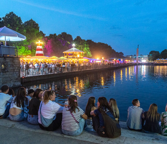 Anreise und Parken beim Maschseefest 2026 in Hannover: Die Polizei informiert, empfiehlt ÖPNV und schützt die Besucher am Maschsee bis 09.08.2026 vor Dieben